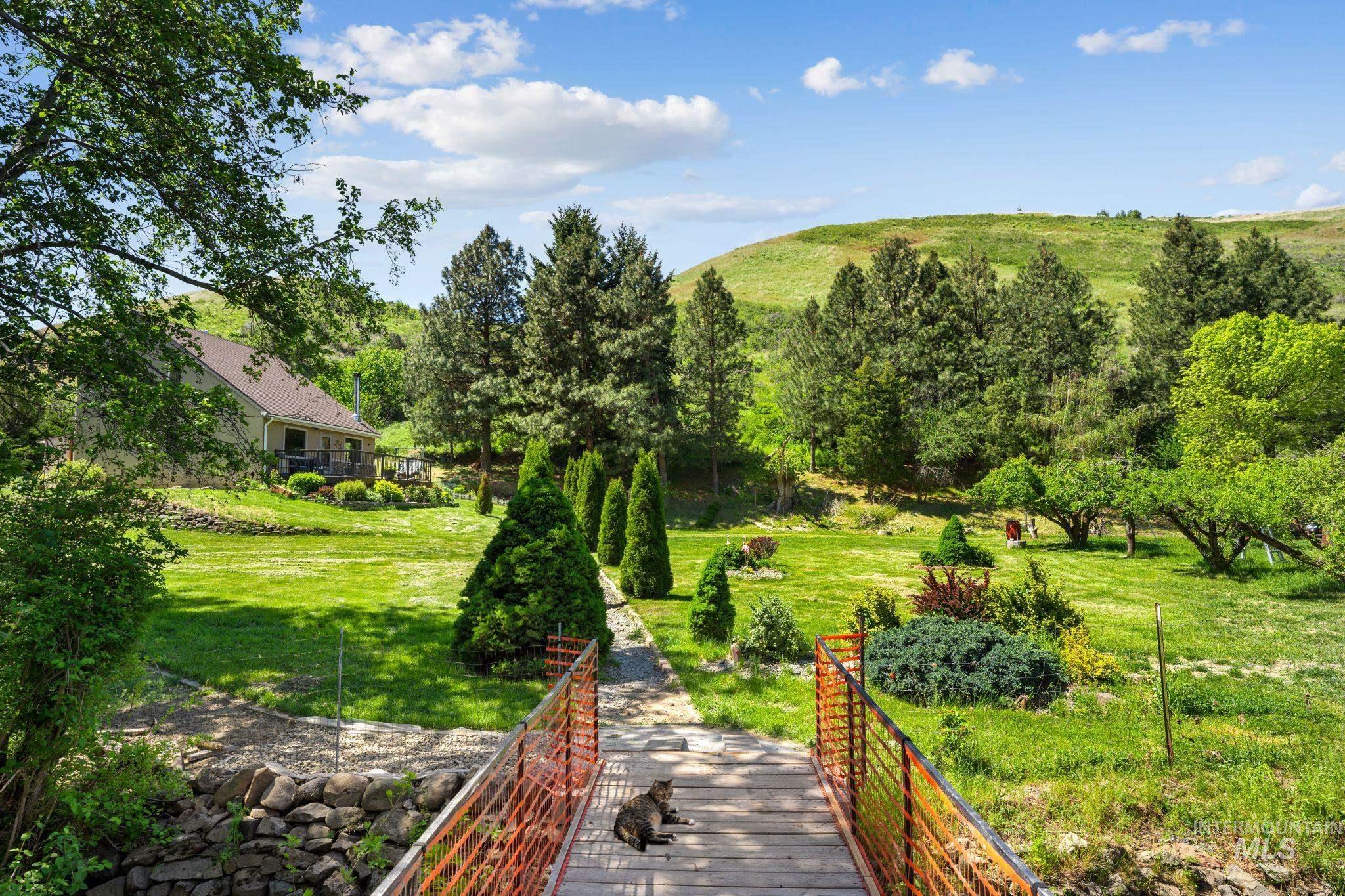 60 Pataha Canyon Lane, Pomeroy, Washington 99347, 4 Bedrooms, 3 Bathrooms, Residential For Sale, Price $450,000, 98986089