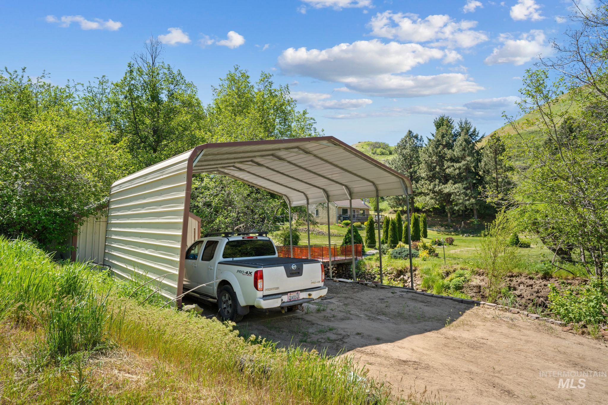 60 Pataha Canyon Lane, Pomeroy, Washington 99347, 4 Bedrooms, 3 Bathrooms, Residential For Sale, Price $450,000, 98986089