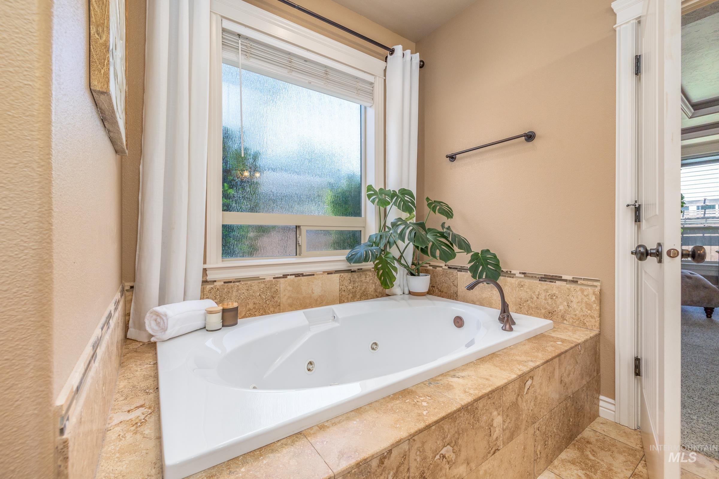 1054 E Pasacana Dr, Meridian, Idaho 83646, 4 Bedrooms, 3 Bathrooms, Residential For Sale, Price $750,000, 98986090