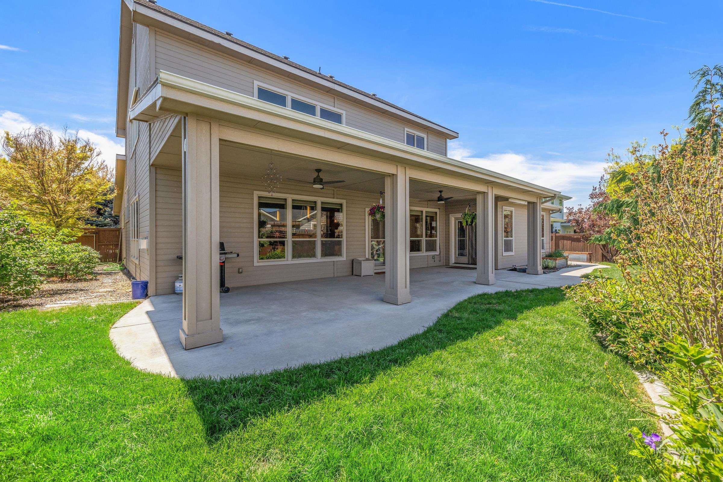 1054 E Pasacana Dr, Meridian, Idaho 83646, 4 Bedrooms, 3 Bathrooms, Residential For Sale, Price $750,000, 98986090
