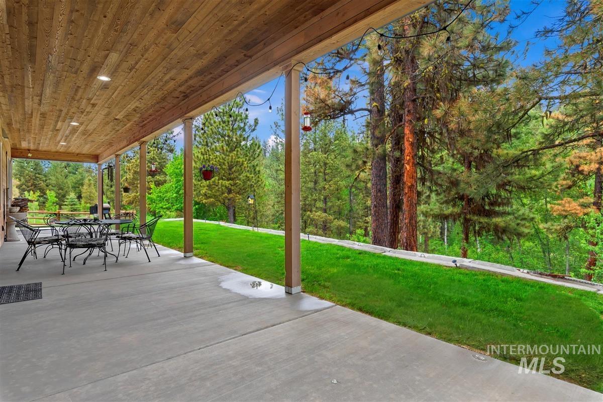 22 Creekside Ct, Garden Valley, Idaho 83622, 3 Bedrooms, 2.5 Bathrooms, Residential For Sale, Price $1,140,000, 98986091