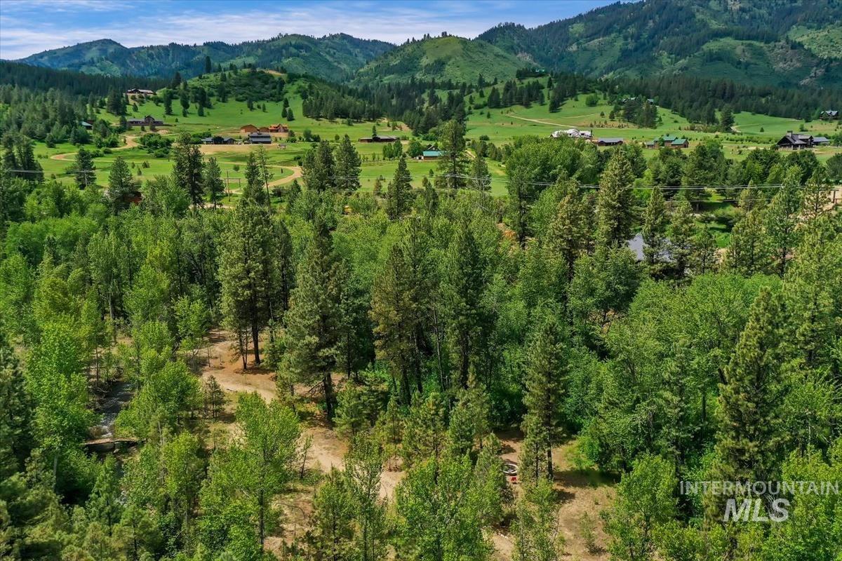 22 Creekside Ct, Garden Valley, Idaho 83622, 3 Bedrooms, 2.5 Bathrooms, Residential For Sale, Price $1,140,000, 98986091