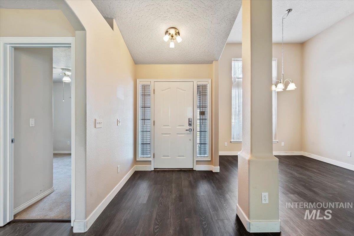 16390 Coral Dr, Nampa, Idaho 83687, 3 Bedrooms, 2 Bathrooms, Residential For Sale, Price $409,999, 98986092