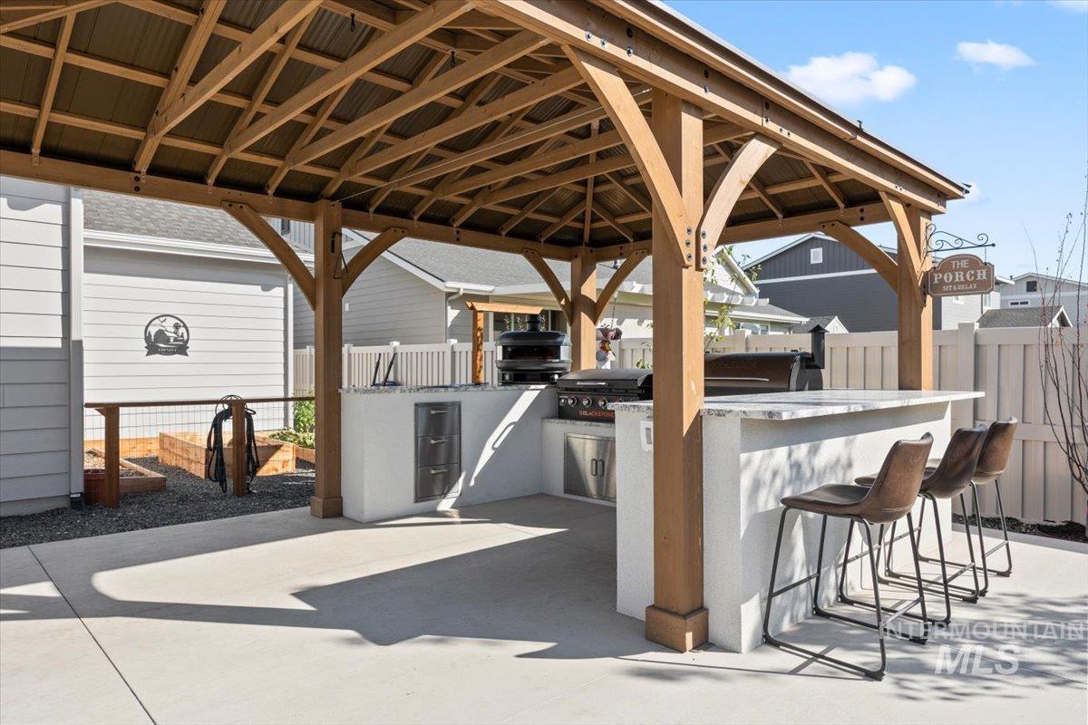 2195 Savoy Court, Middleton, Idaho 83644, 3 Bedrooms, 2 Bathrooms, Residential For Sale, Price $630,000, 98986094