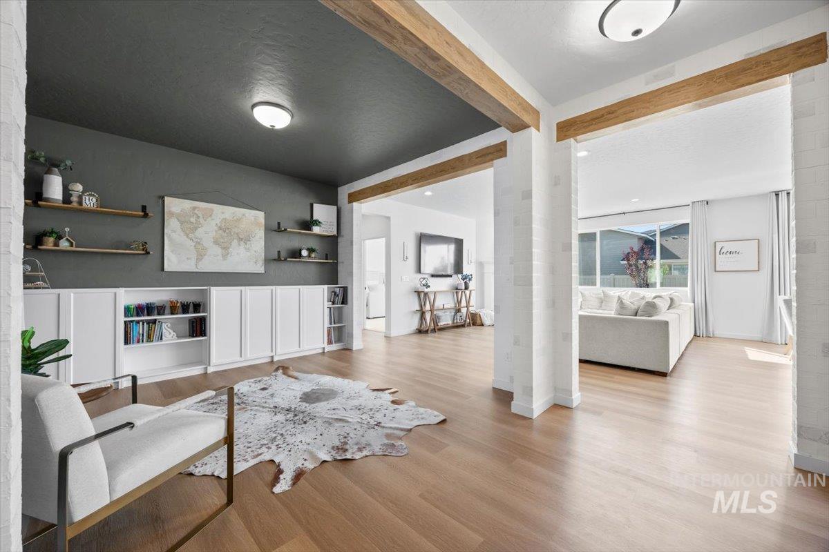 2195 Savoy Court, Middleton, Idaho 83644, 3 Bedrooms, 2 Bathrooms, Residential For Sale, Price $630,000, 98986094