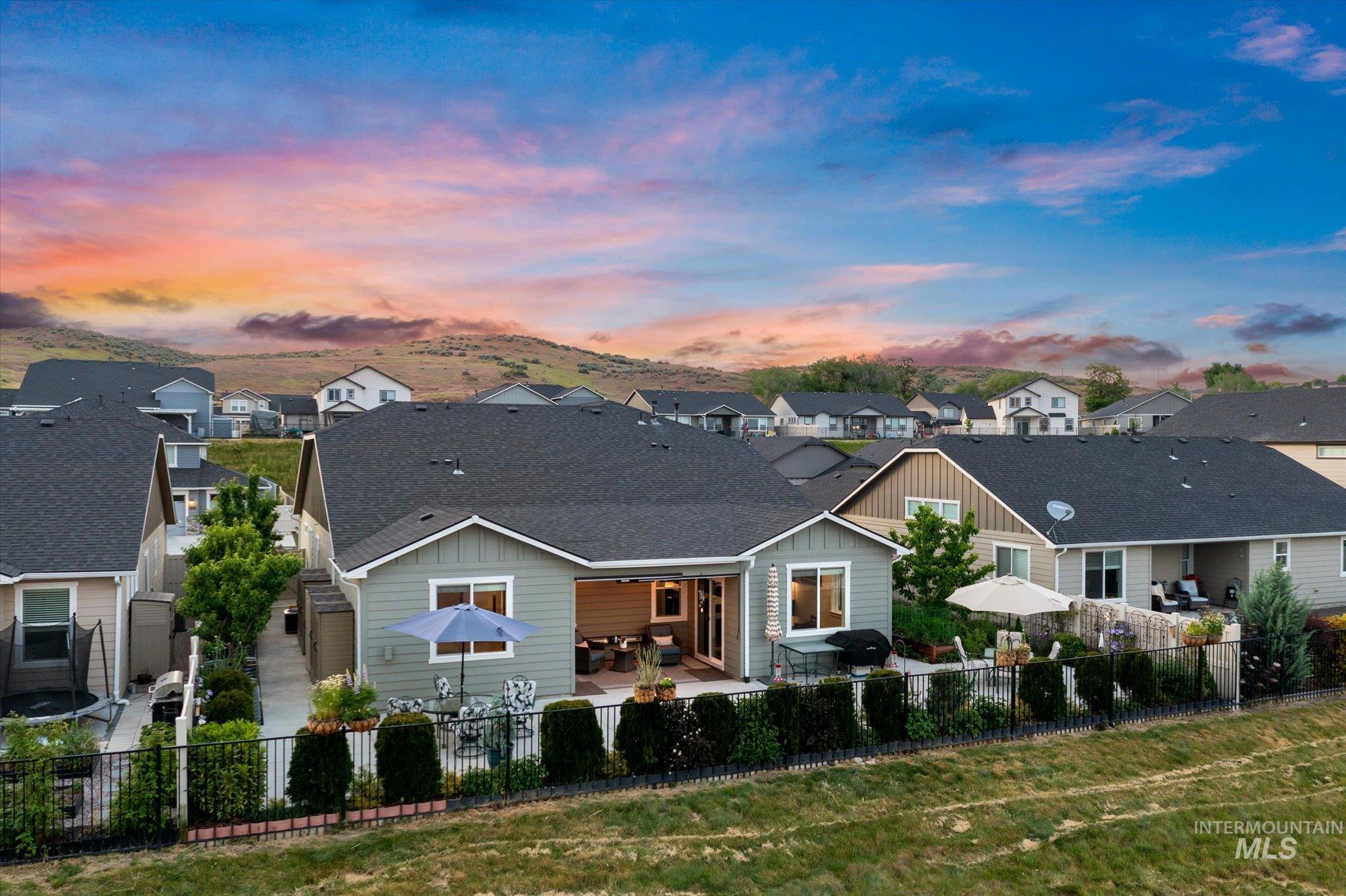 10505 W Thimbleberry Dr, Star, Idaho 83669, 4 Bedrooms, 3 Bathrooms, Residential For Sale, Price $625,000,MLS 98986106