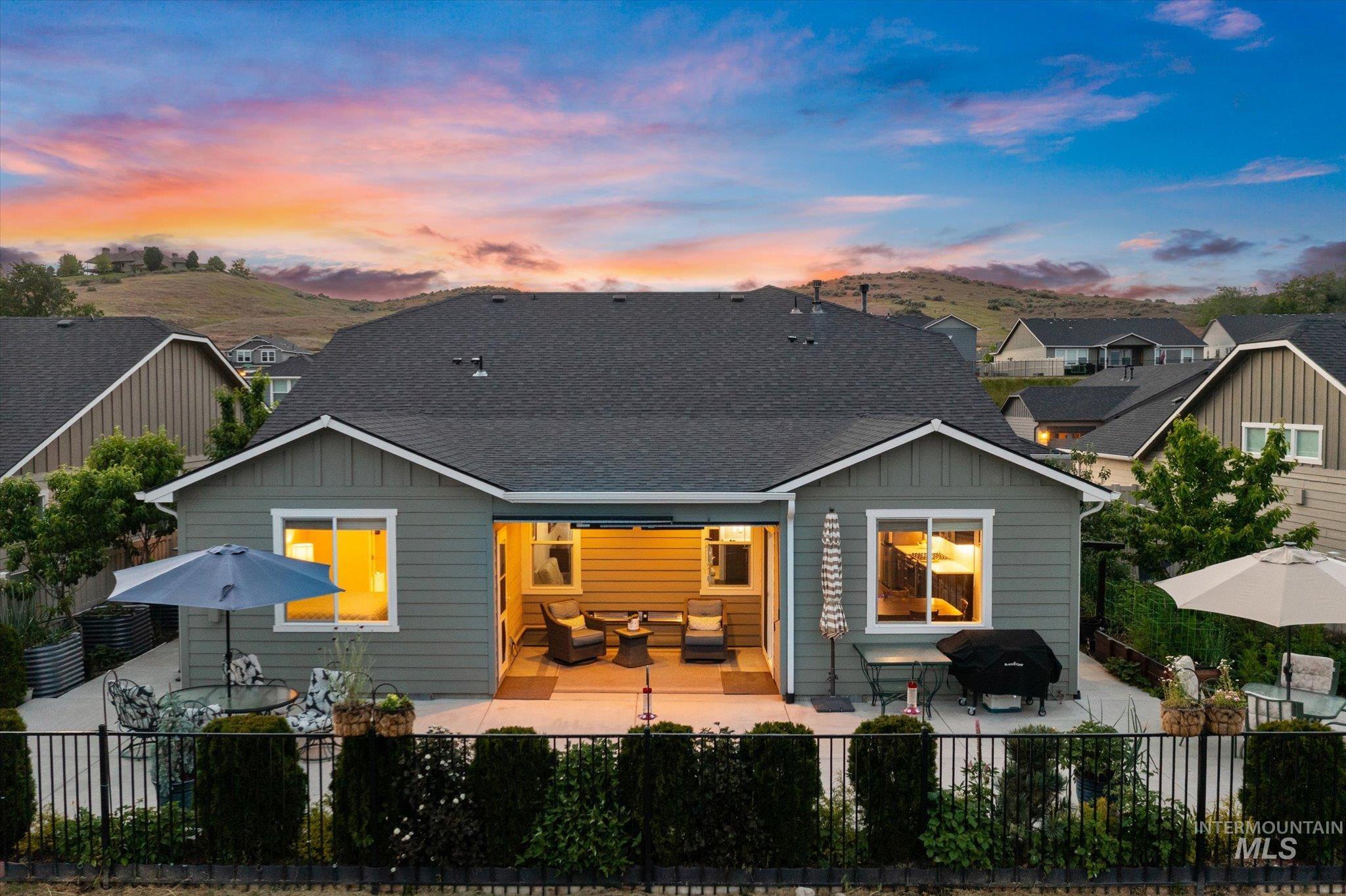 10505 W Thimbleberry Dr, Star, Idaho 83669, 4 Bedrooms, 3 Bathrooms, Residential For Sale, Price $625,000,MLS 98986106