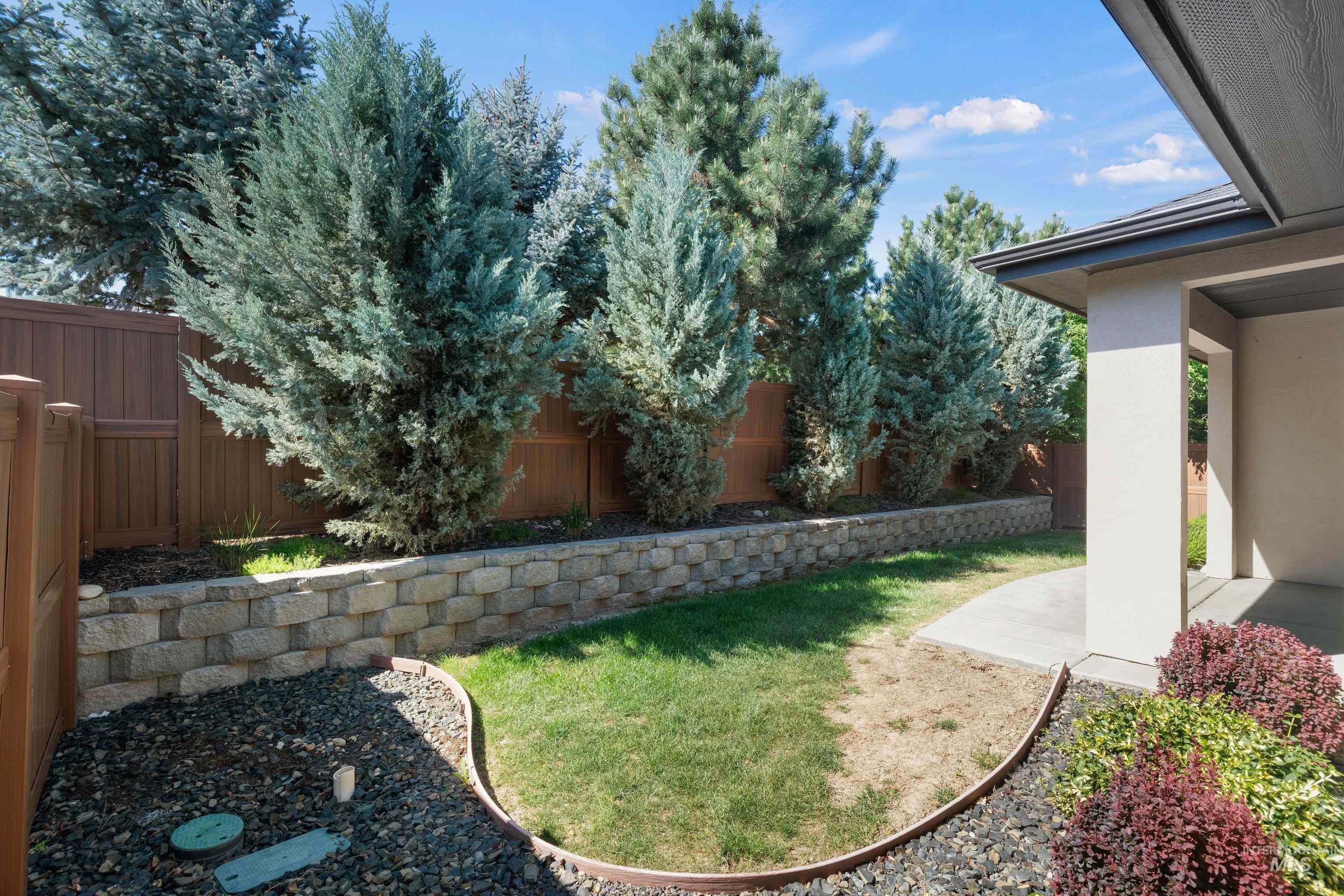 1505 E Summerplace Street, Meridian, Idaho 83646, 3 Bedrooms, 2 Bathrooms, Residential For Sale, Price $529,000, 98986107