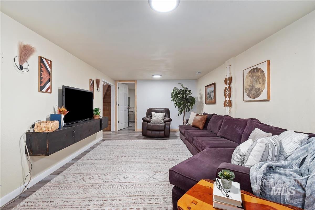 845 E 16th N, Mountain Home, Idaho 83647-1722, 4 Bedrooms, 2 Bathrooms, Residential For Sale, Price $374,900, 98986108