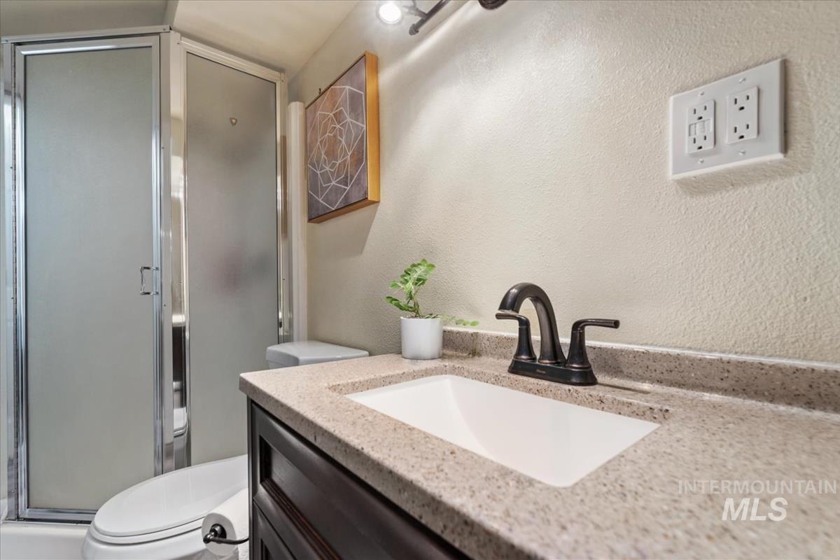 845 E 16th N, Mountain Home, Idaho 83647-1722, 4 Bedrooms, 2 Bathrooms, Residential For Sale, Price $374,900, 98986108