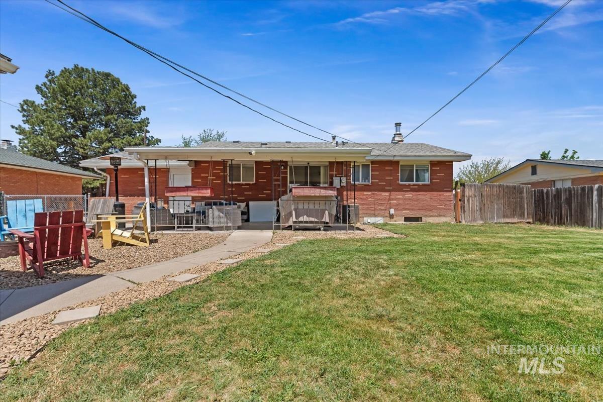 845 E 16th N, Mountain Home, Idaho 83647-1722, 4 Bedrooms, 2 Bathrooms, Residential For Sale, Price $374,900, 98986108