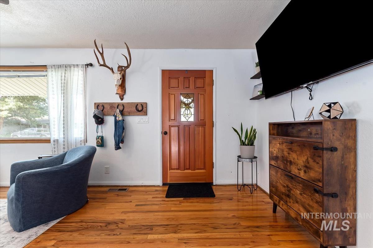 845 E 16th N, Mountain Home, Idaho 83647, 4 Bedrooms, 2 Bathrooms, Residential For Sale, Price $359,900, 98986108