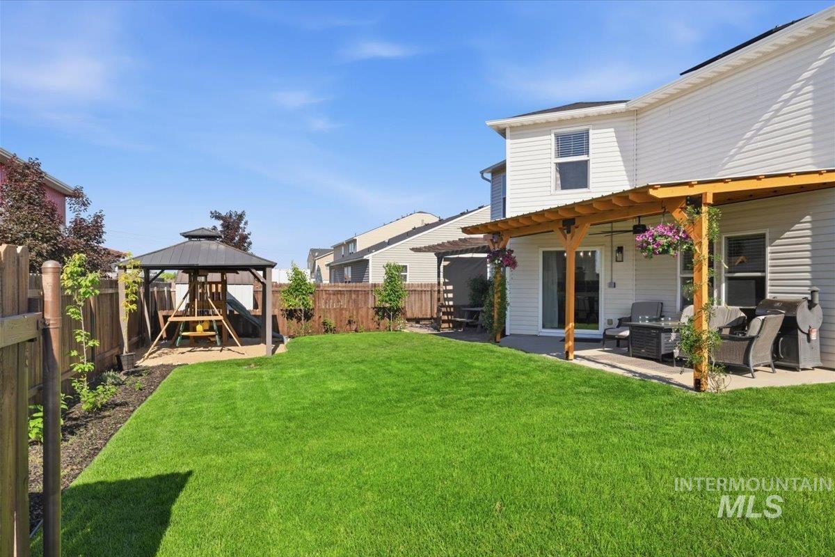 11549 Jump Creek Dr, Caldwell, Idaho 83605, 4 Bedrooms, 2.5 Bathrooms, Residential For Sale, Price $489,900, 98986109
