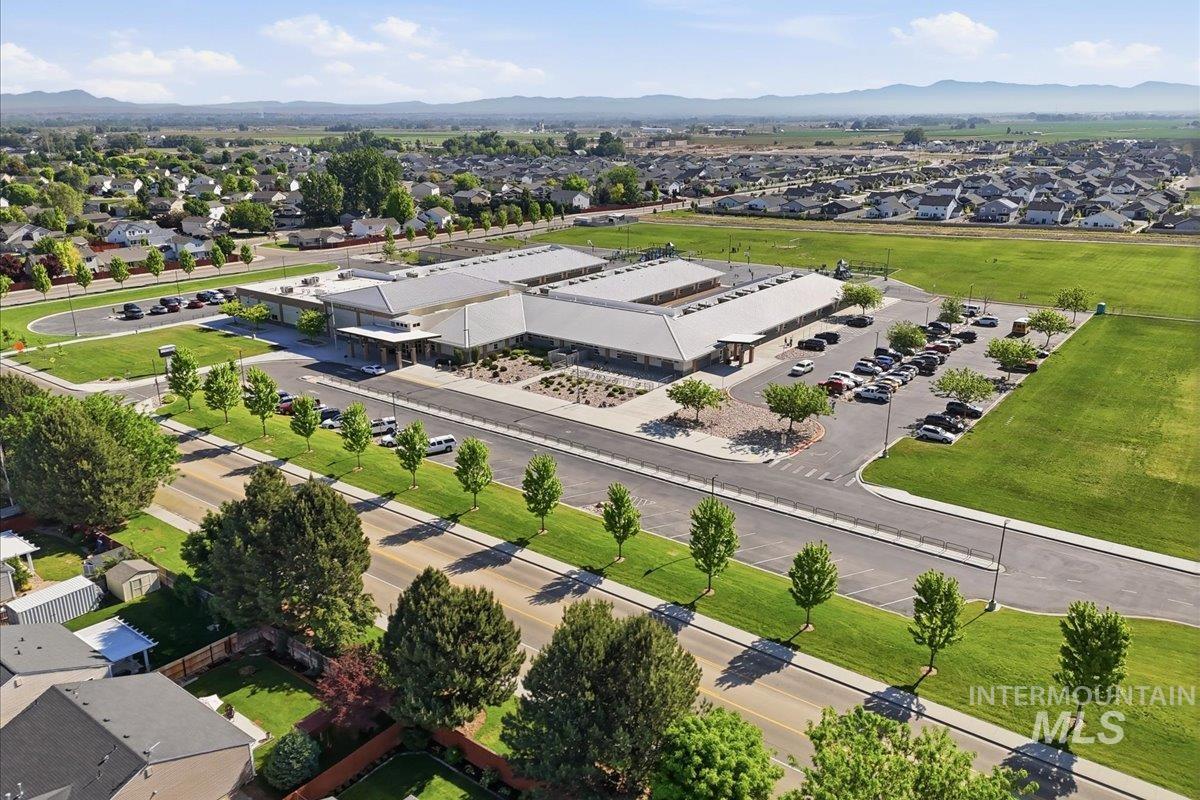 11549 Jump Creek Dr, Caldwell, Idaho 83605, 4 Bedrooms, 2.5 Bathrooms, Residential For Sale, Price $489,900, 98986109