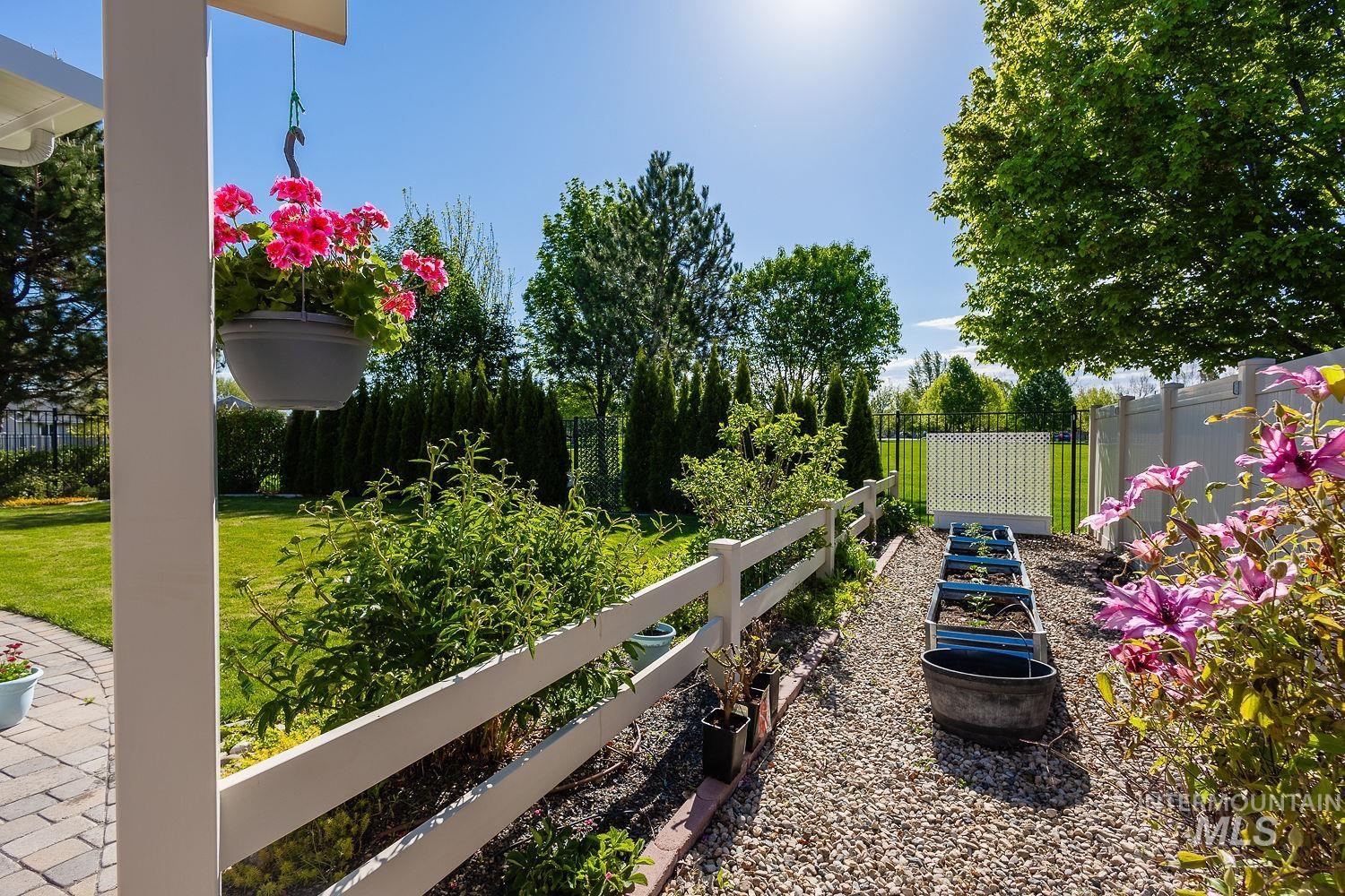 4306 S Dazzle Ave, Meridian, Idaho 83642, 4 Bedrooms, 2.5 Bathrooms, Residential For Sale, Price $789,900, 98986110