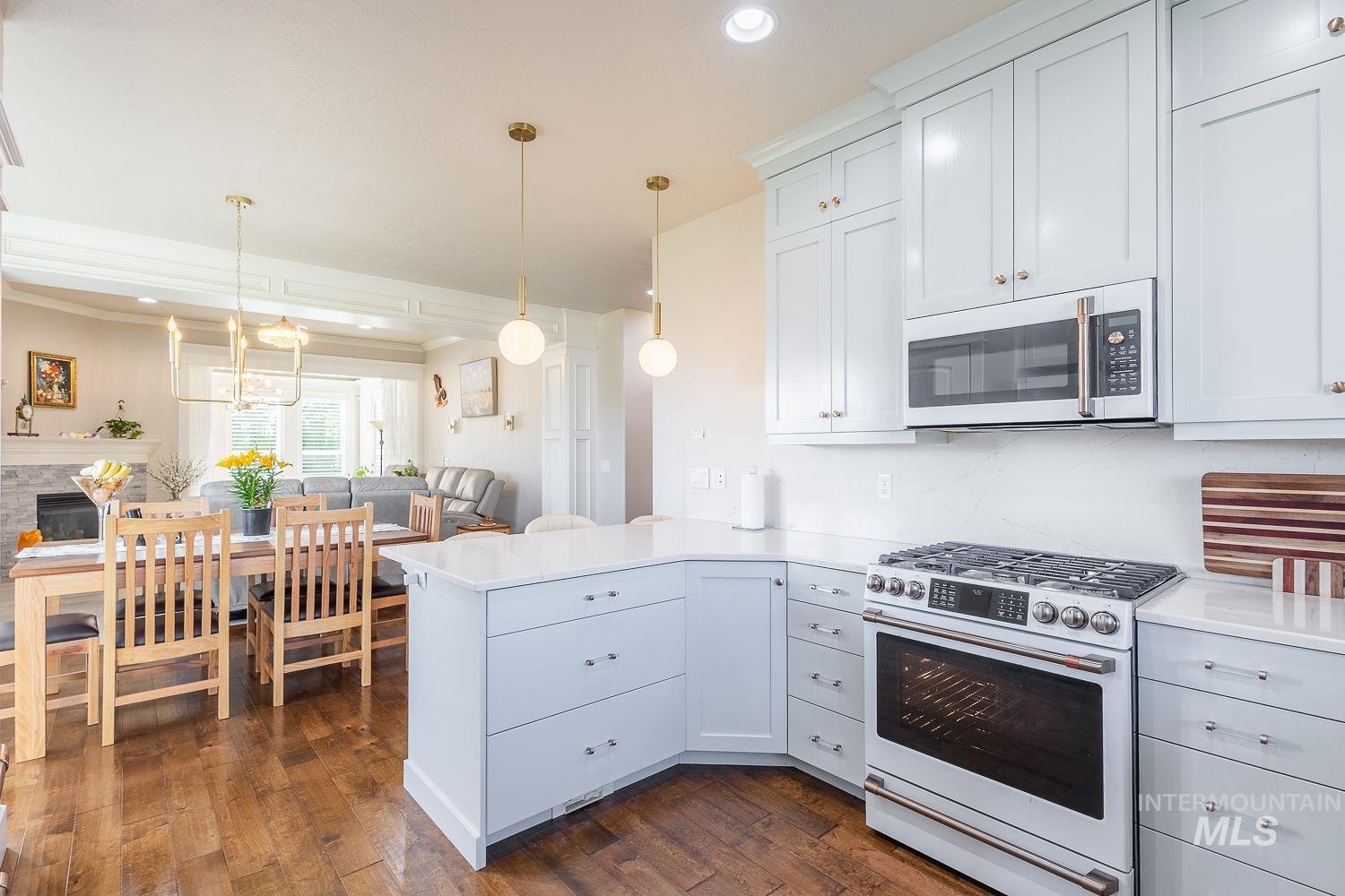 4306 S Dazzle Ave, Meridian, Idaho 83642, 4 Bedrooms, 2.5 Bathrooms, Residential For Sale, Price $789,900, 98986110