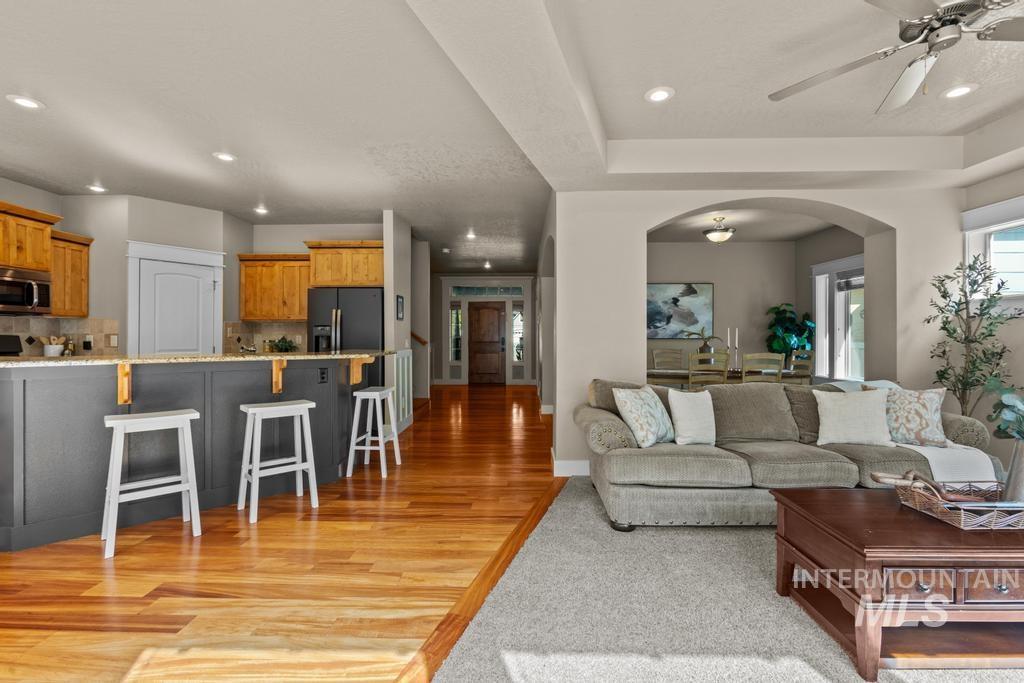 313 E Ryegate Dr, Meridian, Idaho 83646, 4 Bedrooms, 2.5 Bathrooms, Residential For Sale, Price $549,900, 98986112