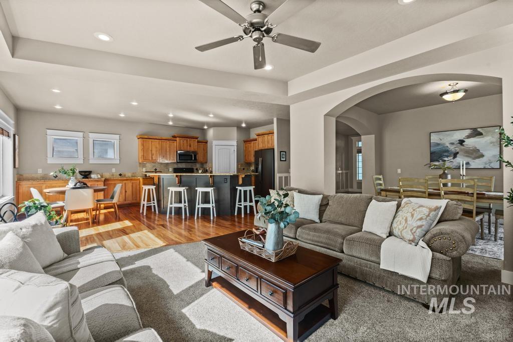 313 E Ryegate Dr, Meridian, Idaho 83646, 4 Bedrooms, 2.5 Bathrooms, Residential For Sale, Price $549,900, 98986112