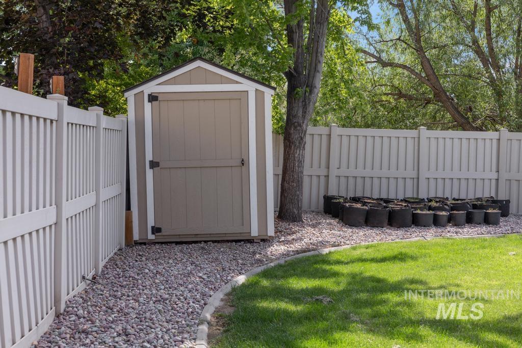 313 E Ryegate Dr, Meridian, Idaho 83646, 4 Bedrooms, 2.5 Bathrooms, Residential For Sale, Price $549,900, 98986112