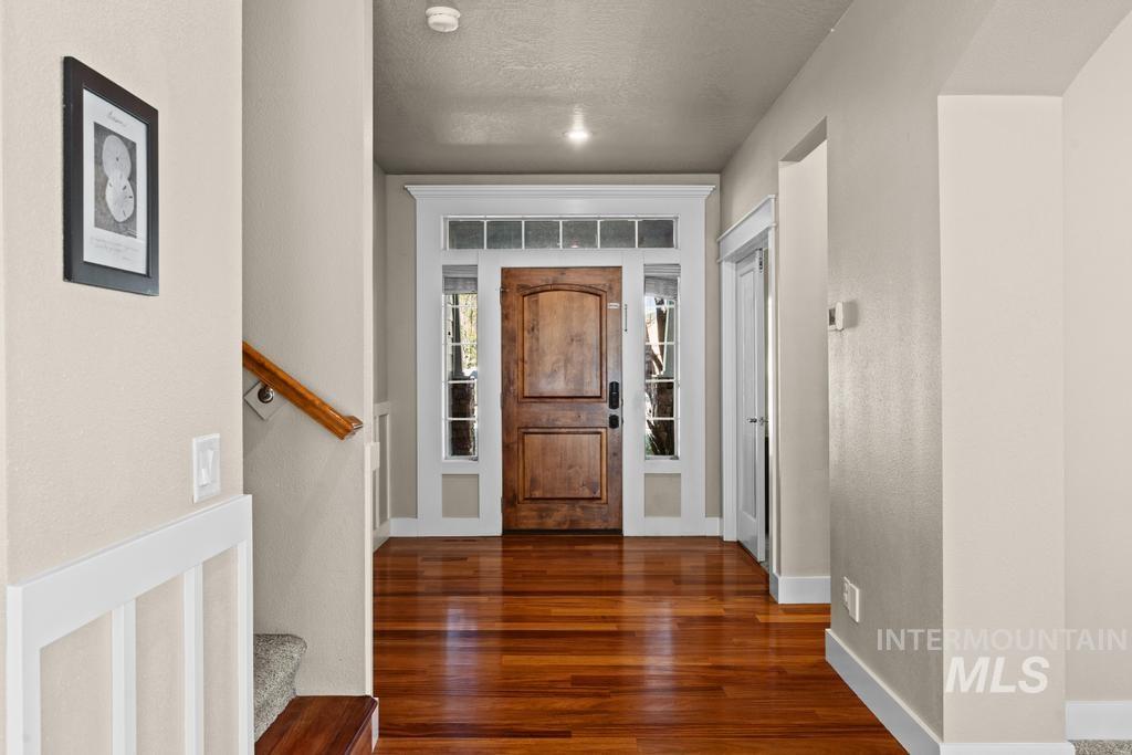 313 E Ryegate Dr, Meridian, Idaho 83646, 4 Bedrooms, 2.5 Bathrooms, Residential For Sale, Price $549,900, 98986112