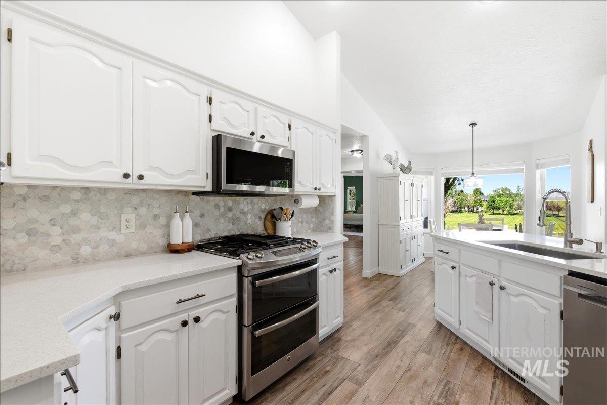 705 E Rush Ct, Eagle, Idaho 83616, 3 Bedrooms, 2.5 Bathrooms, Residential For Sale, Price $1,575,000, 98986113