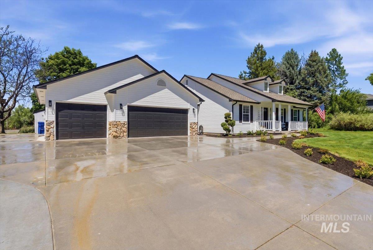 705 E Rush Ct, Eagle, Idaho 83616, 3 Bedrooms, 2.5 Bathrooms, Residential For Sale, Price $1,575,000, 98986113