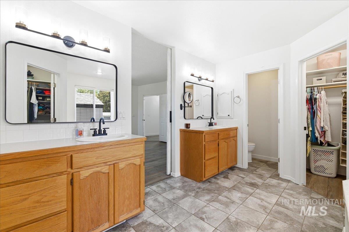 705 E Rush Ct, Eagle, Idaho 83616, 3 Bedrooms, 2.5 Bathrooms, Residential For Sale, Price $1,575,000, 98986113