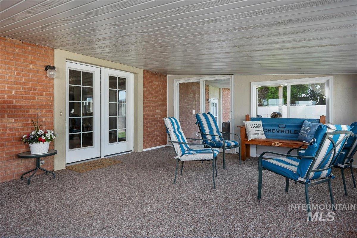 4004 N 2600 E., Twin Falls, Idaho 83301, 2 Bedrooms, 3.5 Bathrooms, Residential For Sale, Price $624,900, 98986114