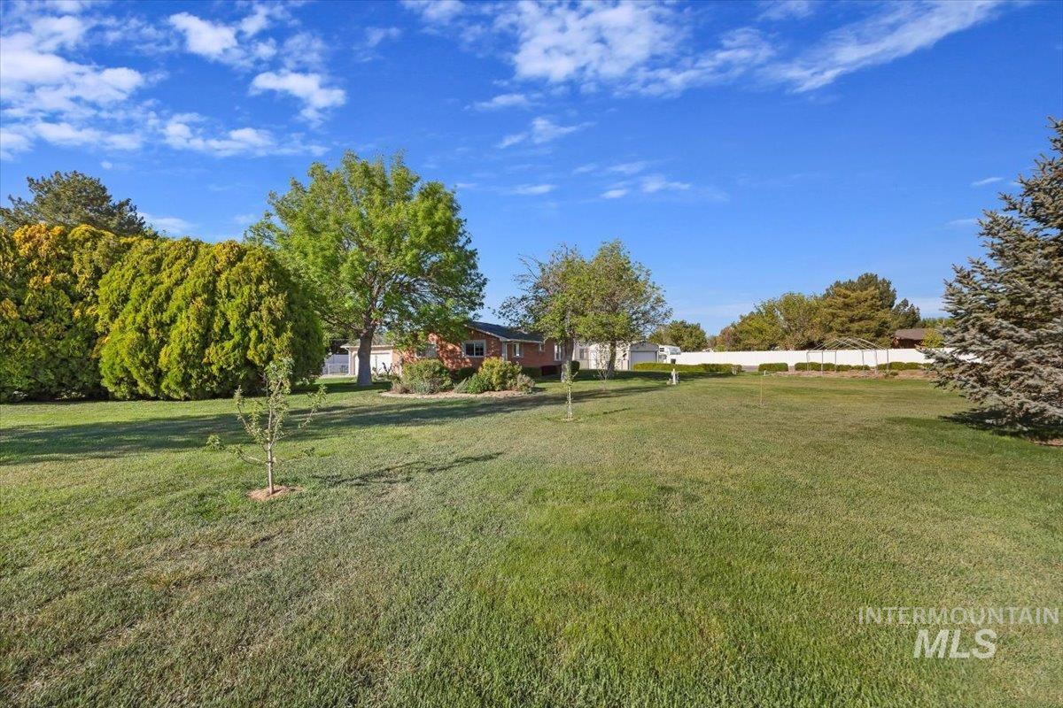 4004 N 2600 E., Twin Falls, Idaho 83301, 2 Bedrooms, 3.5 Bathrooms, Residential For Sale, Price $624,900, 98986114
