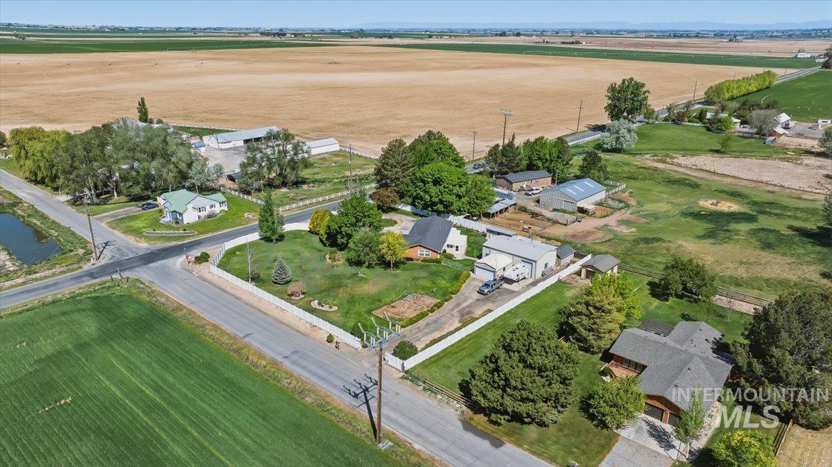 4004 N 2600 E., Twin Falls, Idaho 83301, 2 Bedrooms, 3.5 Bathrooms, Residential For Sale, Price $624,900, 98986114