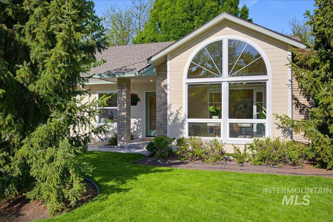 5491 N Crimson Way, Boise, Idaho 83703, 3 Bedrooms, 2 Bathrooms, Residential For Sale, Price $650,000, 98986115