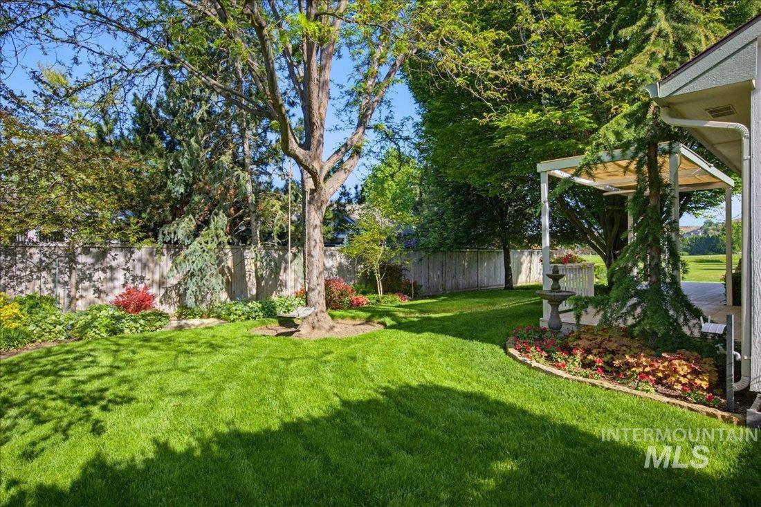 5491 N Crimson Way, Boise, Idaho 83703, 3 Bedrooms, 2 Bathrooms, Residential For Sale, Price $650,000, 98986115