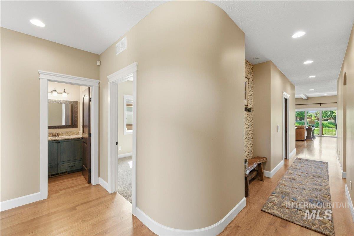 9699 W Wildbranch, Star, Idaho 83669, 3 Bedrooms, 2 Bathrooms, Residential For Sale, Price $674,900, 98986117