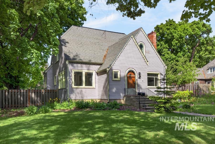 207 N Hayes St., Moscow, Idaho 83843, 4 Bedrooms, 2.5 Bathrooms, Residential For Sale, Price $649,000, 98986118
