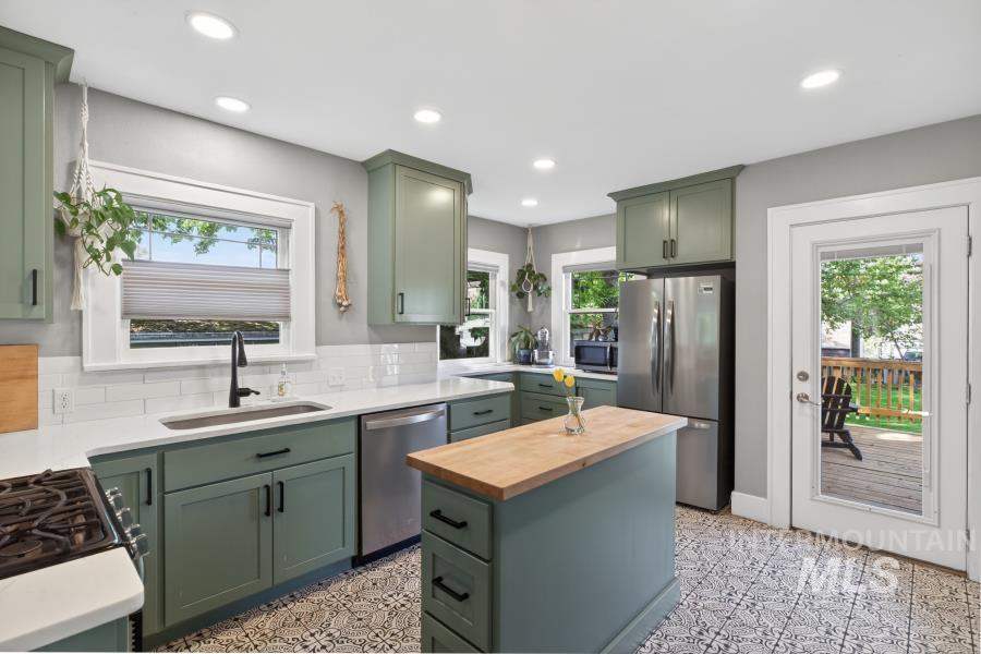 207 N Hayes St., Moscow, Idaho 83843, 4 Bedrooms, 2.5 Bathrooms, Residential For Sale, Price $649,000, 98986118