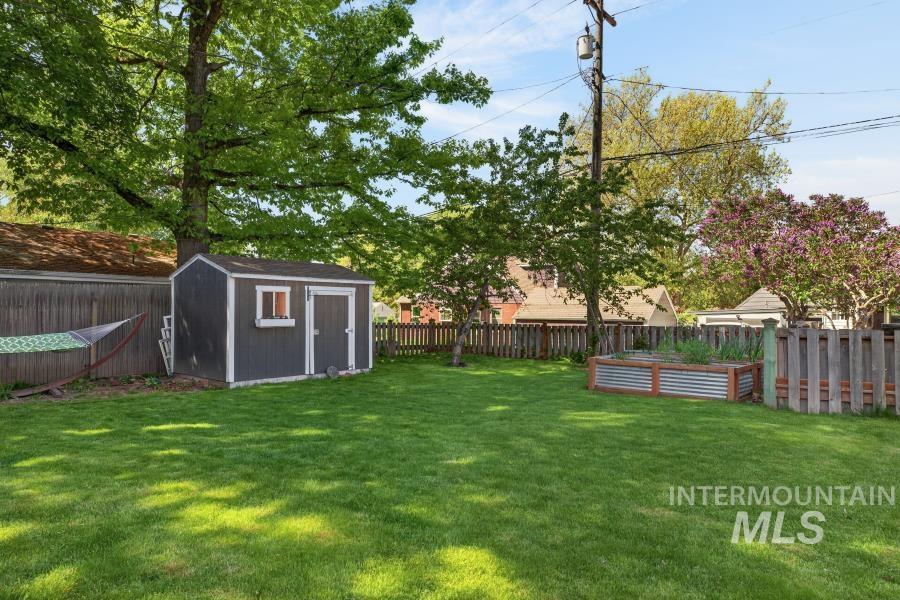 207 N Hayes St., Moscow, Idaho 83843, 4 Bedrooms, 2.5 Bathrooms, Residential For Sale, Price $649,000, 98986118