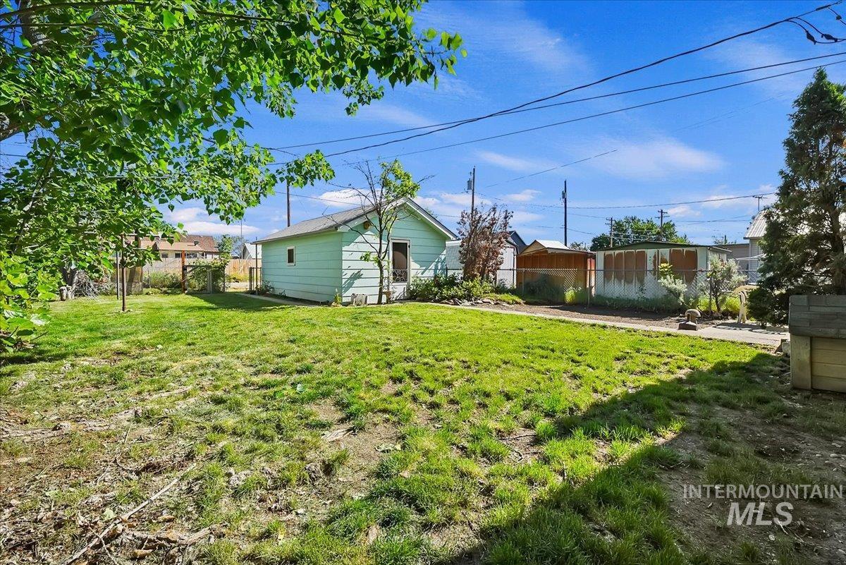 510 E 5th Street, Emmett, Idaho 83617, 2 Bedrooms, 1 Bathroom, Residential For Sale, Price $275,000, 98986120