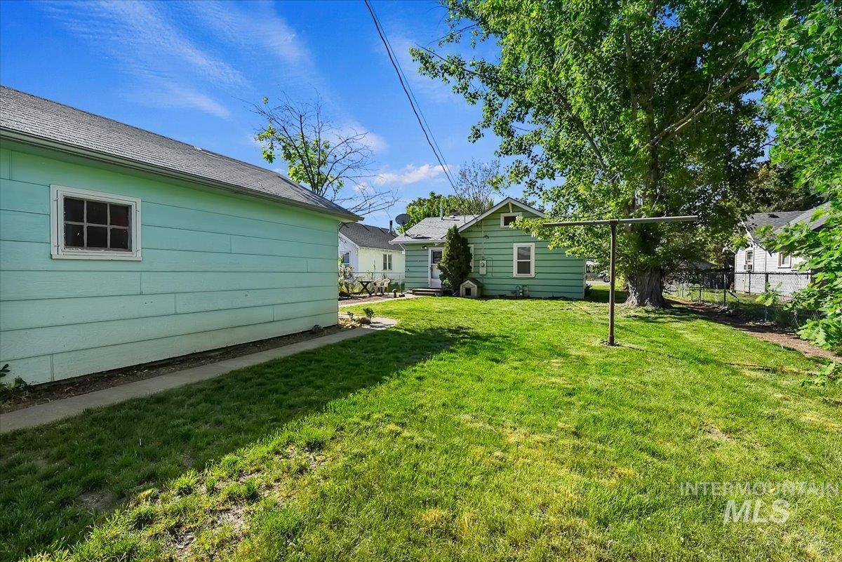 510 E 5th Street, Emmett, Idaho 83617, 2 Bedrooms, 1 Bathroom, Residential For Sale, Price $275,000, 98986120
