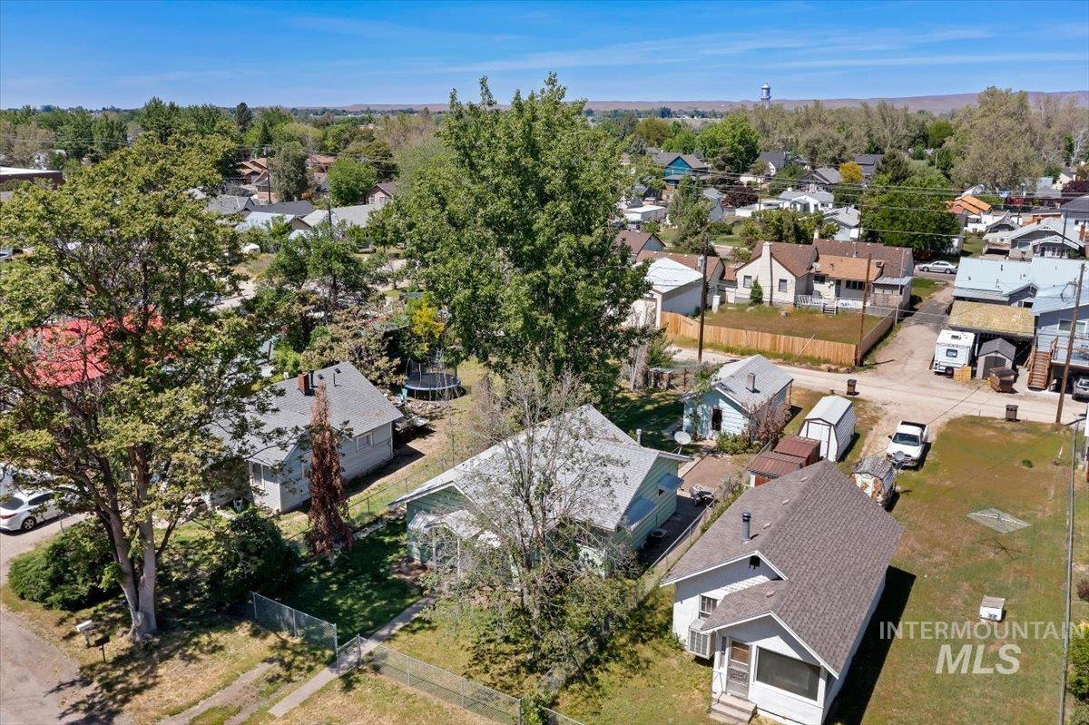 510 E 5th Street, Emmett, Idaho 83617, 2 Bedrooms, 1 Bathroom, Residential For Sale, Price $275,000, 98986120