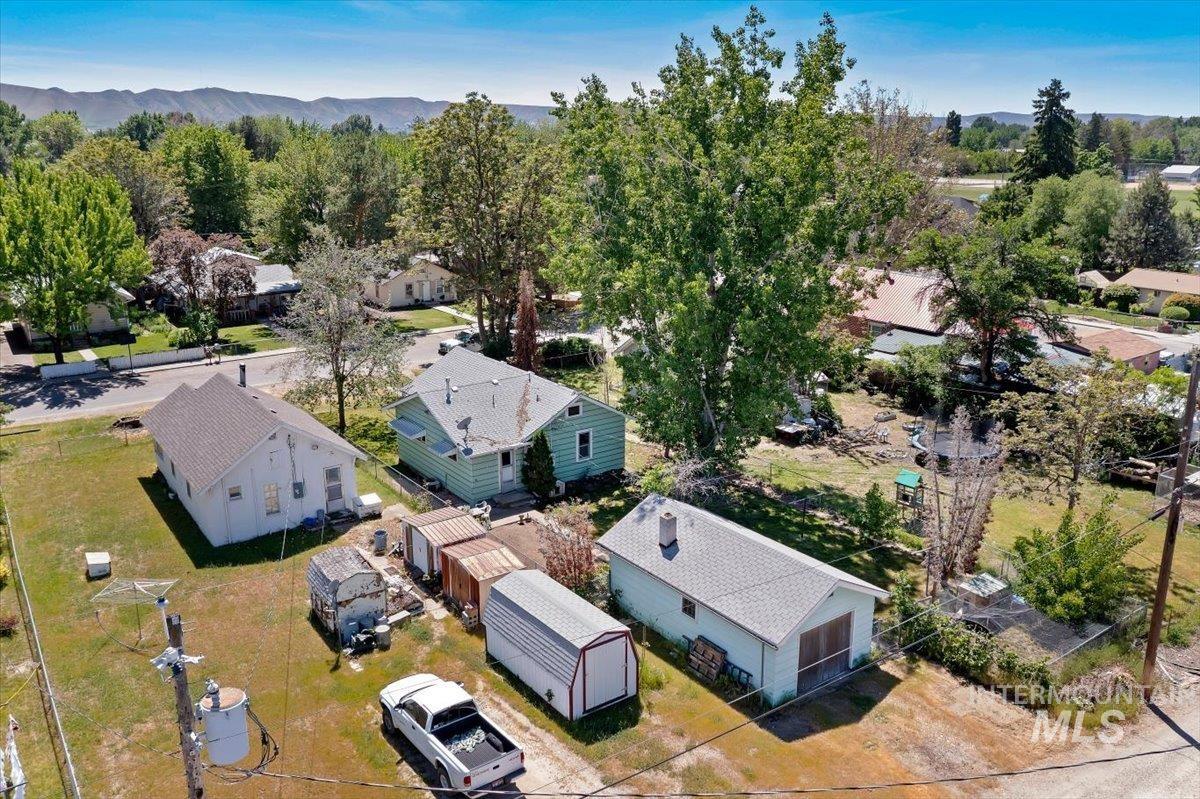 510 E 5th Street, Emmett, Idaho 83617, 2 Bedrooms, 1 Bathroom, Residential For Sale, Price $275,000, 98986120