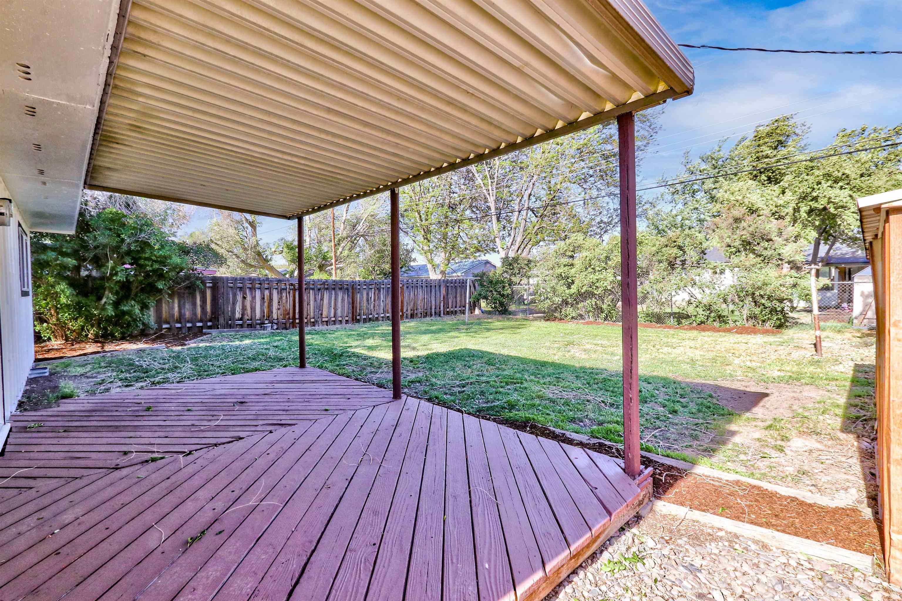 665 S 13th East, Mountain Home, Idaho 83647, 2 Bedrooms, 1 Bathroom, Residential For Sale, Price $230,000, 98986123