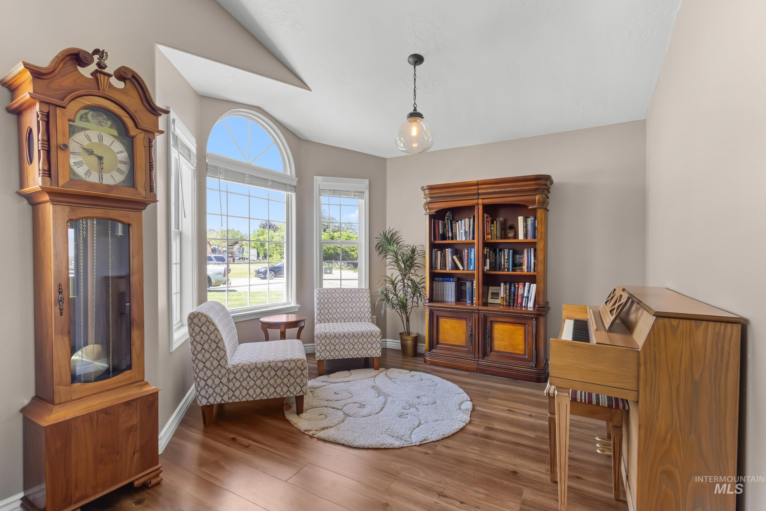 3771 W Silver Terrace road, Meridian, Idaho 83642, 3 Bedrooms, 2 Bathrooms, Residential For Sale, Price $879,000, 98986126