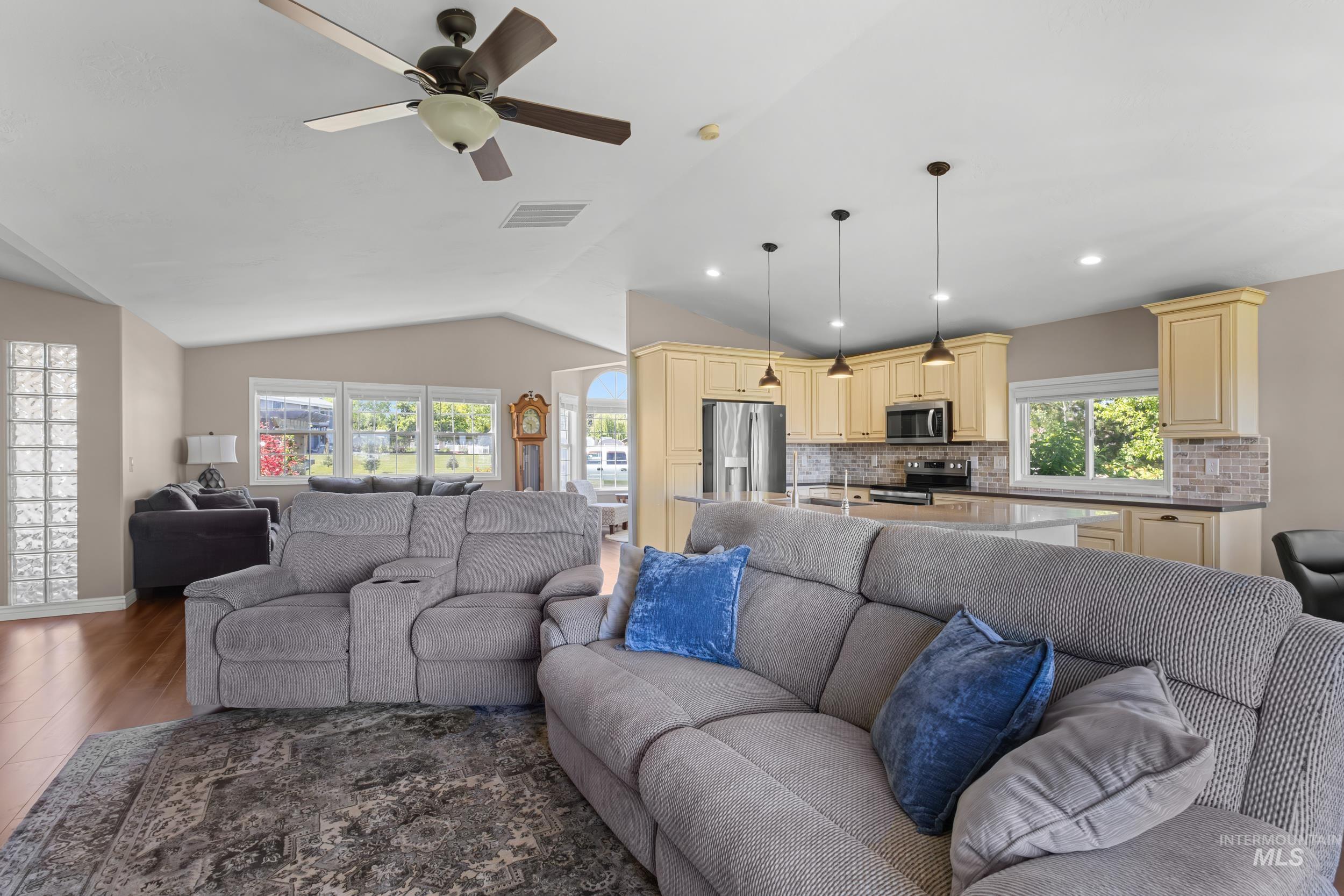 3771 W Silver Terrace road, Meridian, Idaho 83642, 3 Bedrooms, 2 Bathrooms, Residential For Sale, Price $879,000, 98986126