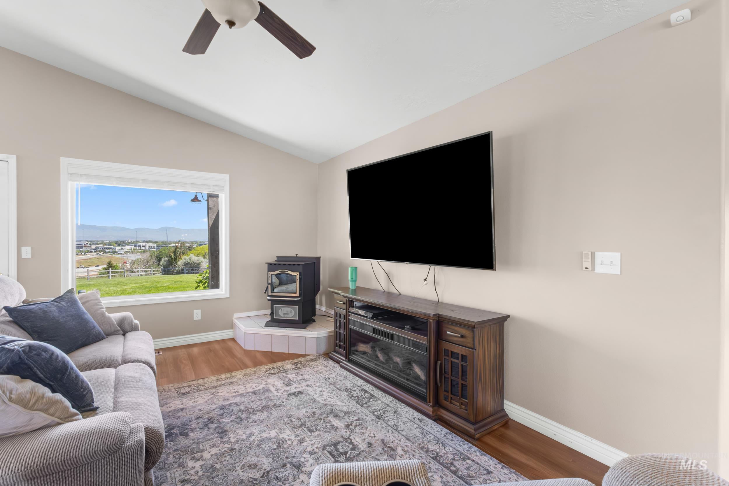3771 W Silver Terrace road, Meridian, Idaho 83642, 3 Bedrooms, 2 Bathrooms, Residential For Sale, Price $879,000, 98986126