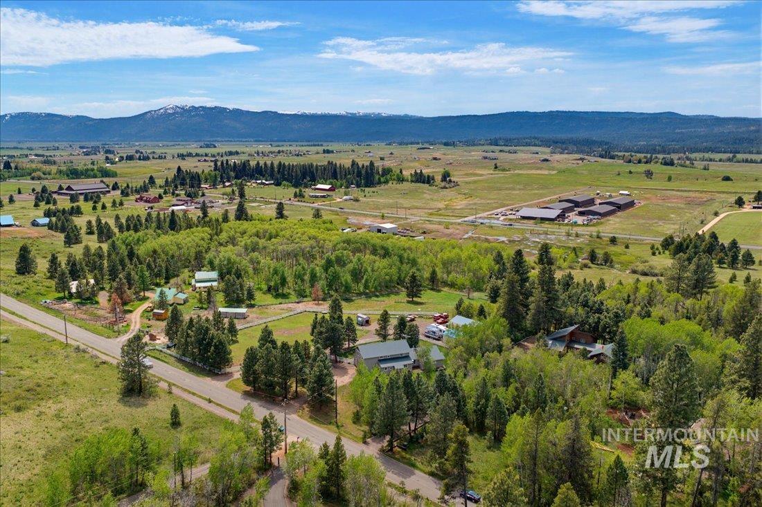 1260 S. Samson Trl., McCall, Idaho 83638, 4 Bedrooms, 3 Bathrooms, Residential For Sale, Price $1,399,000,MLS 98986127