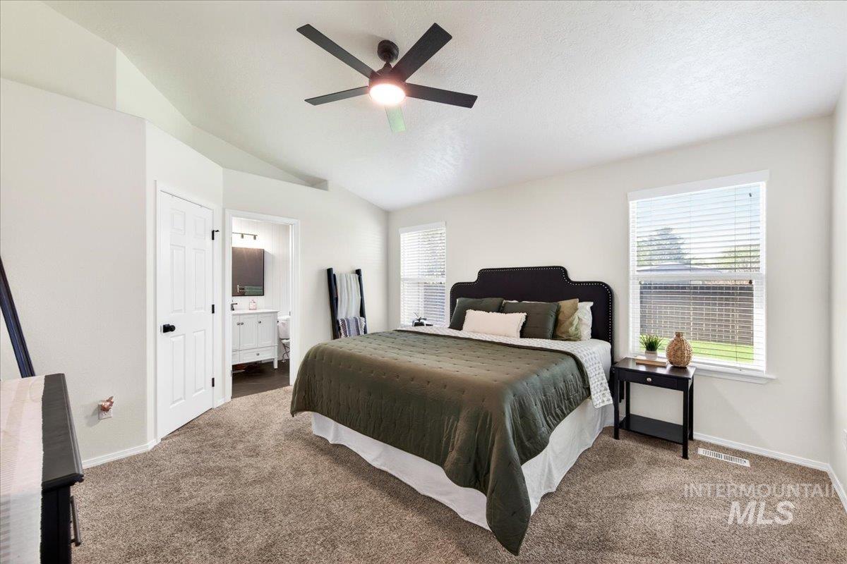 637 E Willow Brook Dr., Meridian, Idaho 83646, 3 Bedrooms, 2 Bathrooms, Residential For Sale, Price $427,000, 98986128