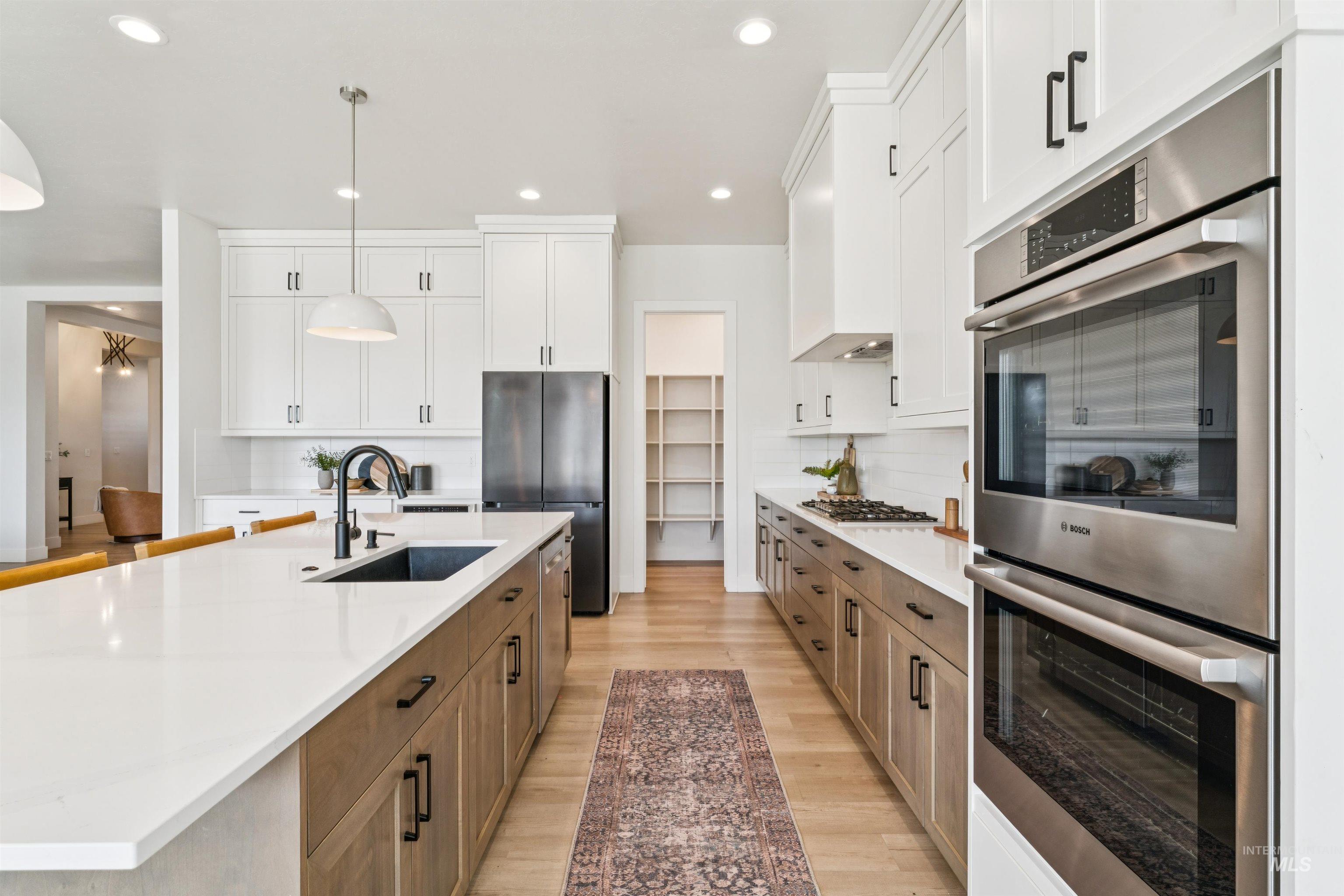 6112 S Phoebe Pl, Meridian, Idaho 83642, 3 Bedrooms, 2.5 Bathrooms, Residential For Sale, Price $870,000, 98986129