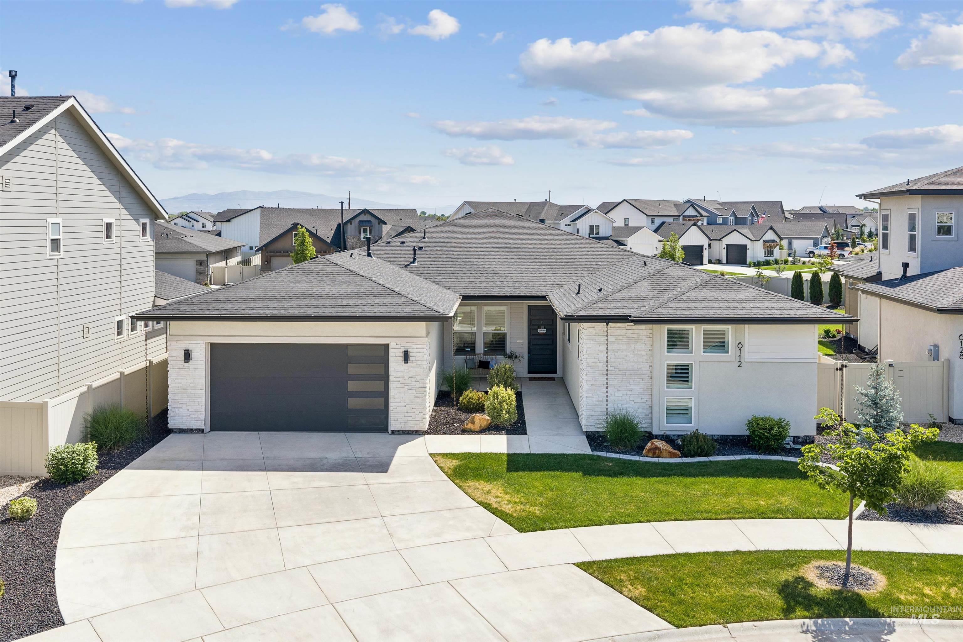 6112 S Phoebe Pl, Meridian, Idaho 83642, 3 Bedrooms, 2.5 Bathrooms, Residential For Sale, Price $870,000, 98986129
