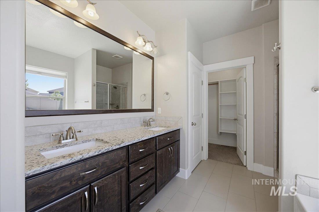 11116 W Brett Drive, Nampa, Idaho 83686, 3 Bedrooms, 2 Bathrooms, Residential For Sale, Price $589,000, 98986131