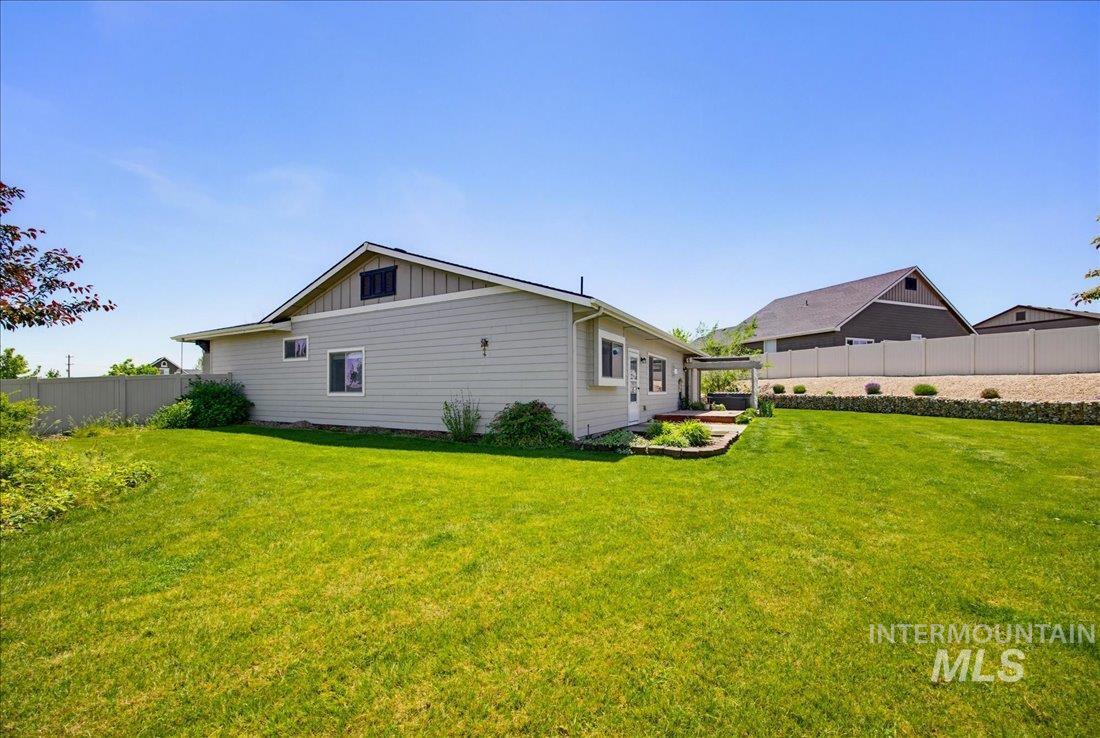 11116 W Brett Drive, Nampa, Idaho 83686, 3 Bedrooms, 2 Bathrooms, Residential For Sale, Price $589,000, 98986131